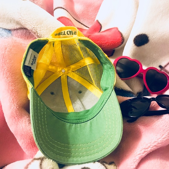 Groovy 🧢 💗 - Picture 5 of 7